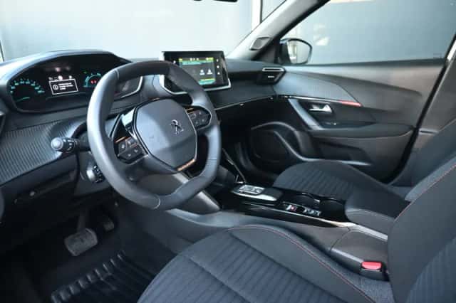 Peugeot e-2008 (2023) thumbnail 7