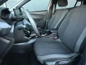 Peugeot e-2008 (2023) thumbnail 8