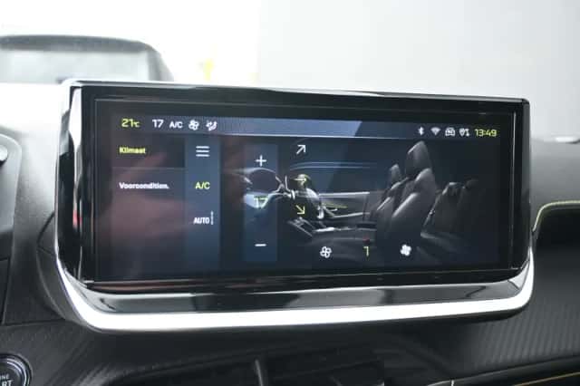 Peugeot e-2008 (2024) thumbnail 25