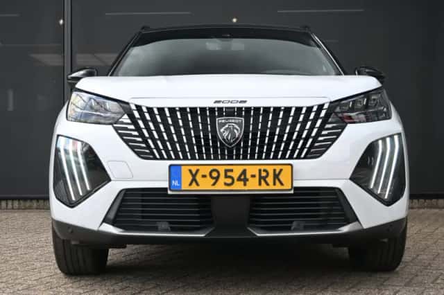 Peugeot e-2008 (2024) thumbnail 5