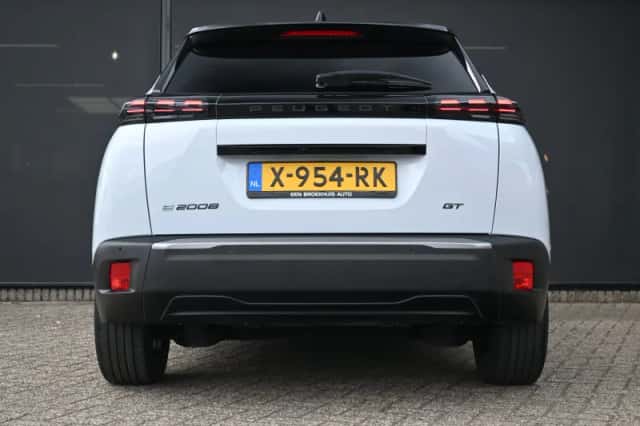 Peugeot e-2008 (2024) thumbnail 6