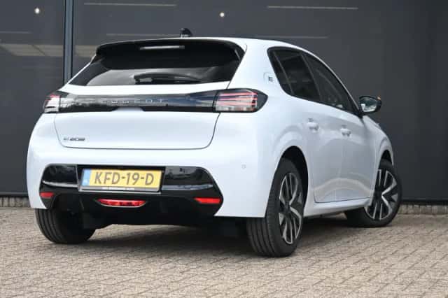 Peugeot e-208 (2026) thumbnail 2