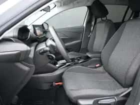 Peugeot e-208 thumbnail 7