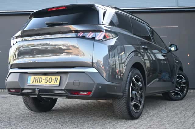 Peugeot E-5008 (2025) thumbnail 2