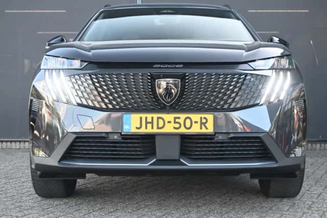 Peugeot E-5008 (2025) thumbnail 4