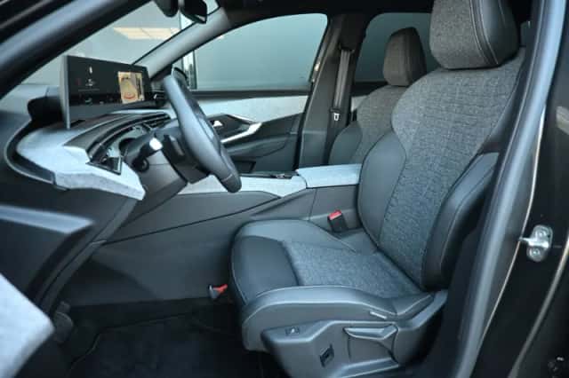 Peugeot E-5008 (2025) thumbnail 6