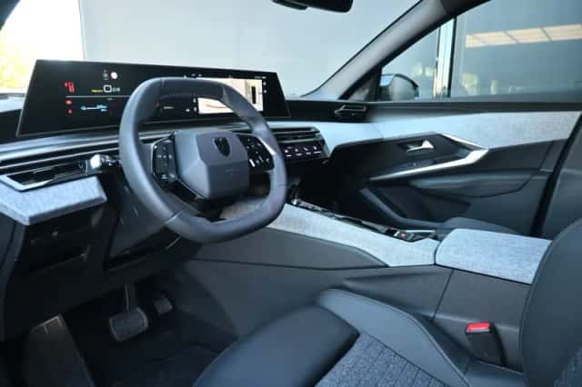 Peugeot E-5008 (2025) thumbnail 7