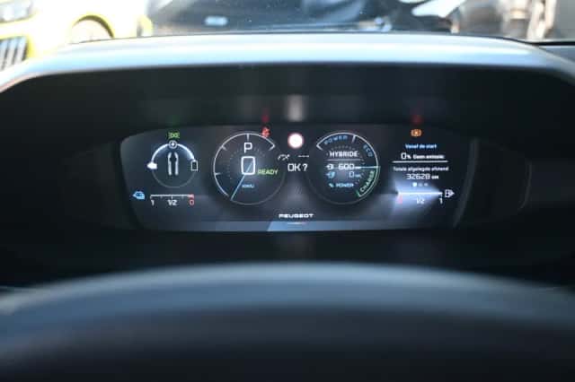 Peugeot 308 (2023) thumbnail 14