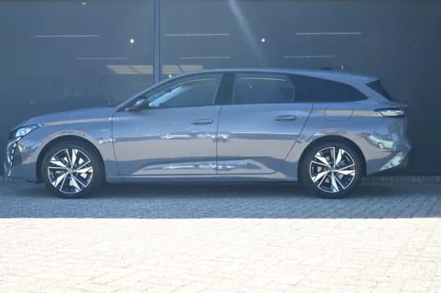 Peugeot 308 (2023) thumbnail 3