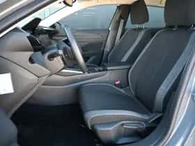 Peugeot 308 (2023) thumbnail 6