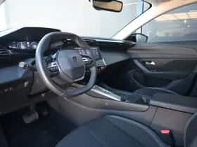 Peugeot 308 (2023) thumbnail 7