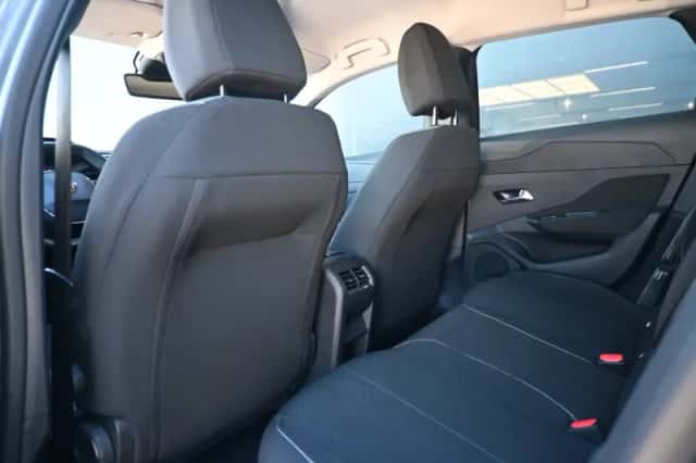 Peugeot 308 (2023) thumbnail 9