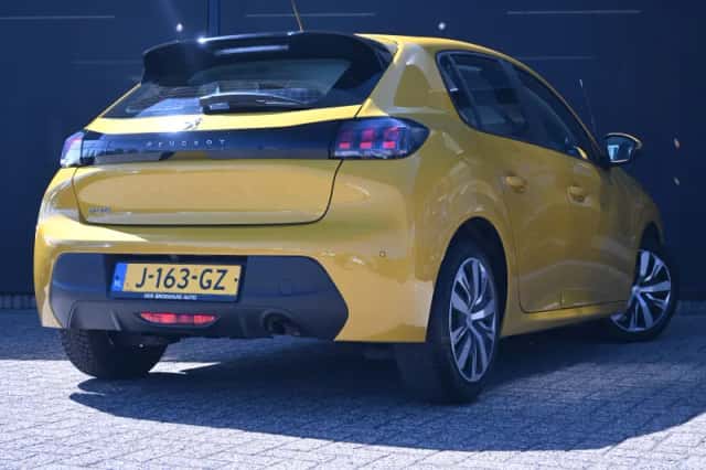 Peugeot 208 (2020) thumbnail 2