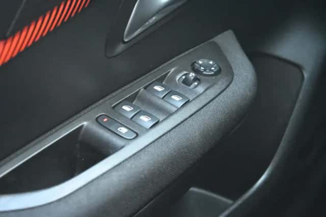 Peugeot 208 (2020) thumbnail 14
