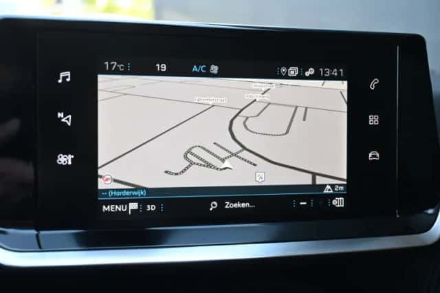 Peugeot 208 (2020) thumbnail 19