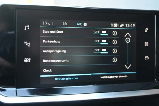 Peugeot 208 (2020) thumbnail 24