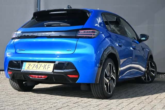 Peugeot e-208 (2024) thumbnail 2