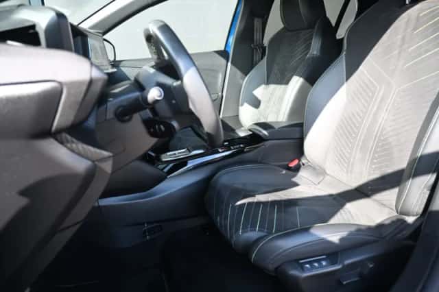 Peugeot e-208 (2024) thumbnail 5