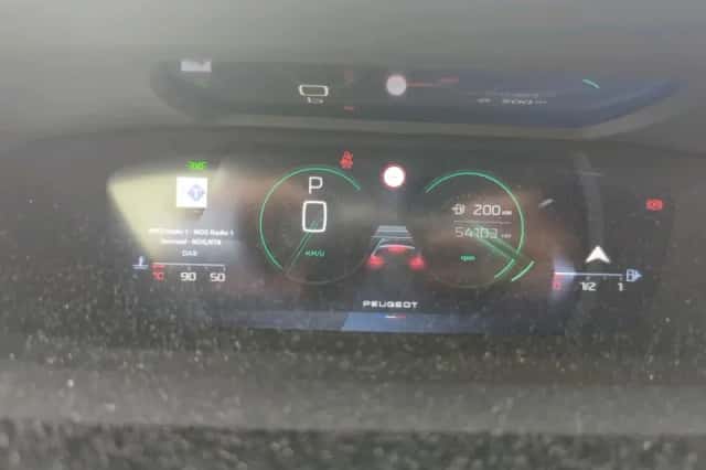 Peugeot 308 (2023) thumbnail 12