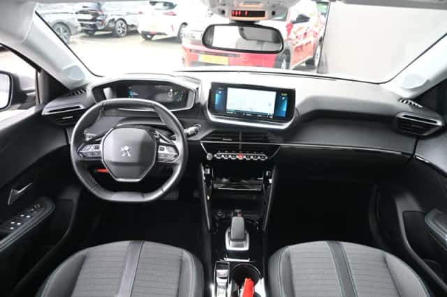 Peugeot e-208 (2021) thumbnail 11