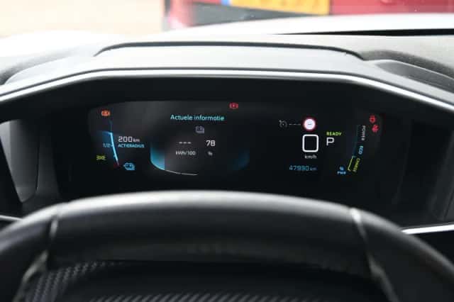Peugeot e-208 (2021) thumbnail 14