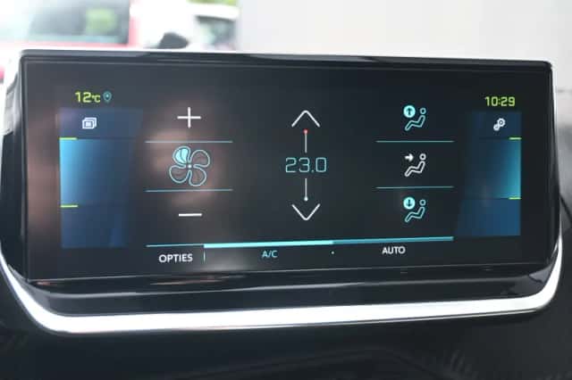Peugeot e-208 (2021) thumbnail 19