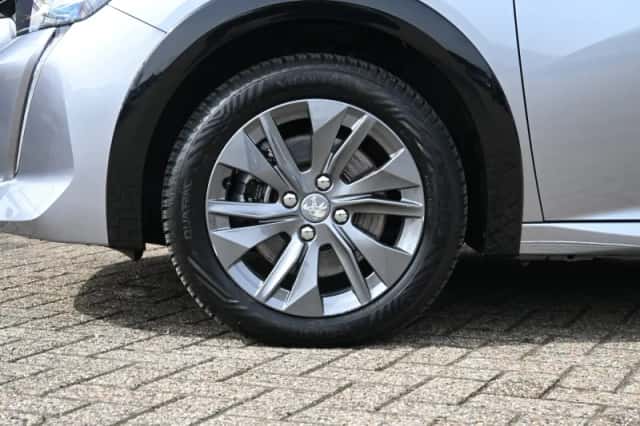 Peugeot e-208 (2021) thumbnail 24