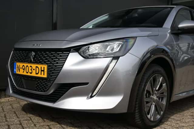 Peugeot e-208 (2021) thumbnail 26