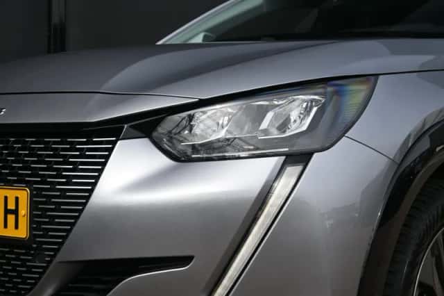 Peugeot e-208 (2021) thumbnail 27