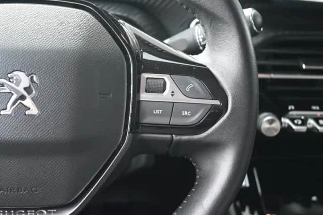 Peugeot e-208 (2021) thumbnail 10