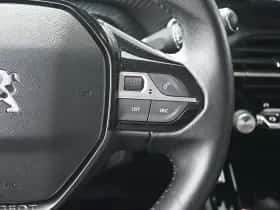 Peugeot e-208 (2021) thumbnail 10