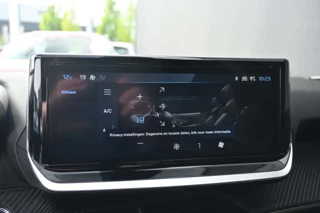 Peugeot 2008 (2024) thumbnail 21