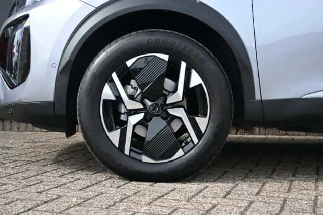 Peugeot 2008 (2024) thumbnail 32