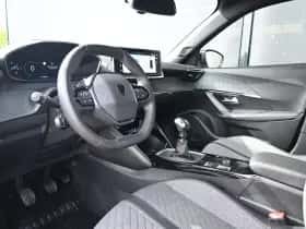 Peugeot 2008 (2024) thumbnail 6