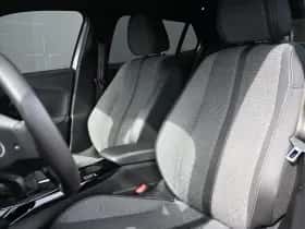 Peugeot 2008 (2024) thumbnail 7