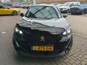 Peugeot 2008 (2021) thumbnail 2