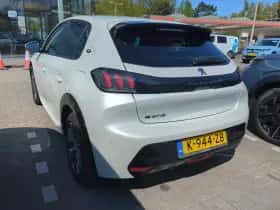 Peugeot e-208 (2021) thumbnail 6