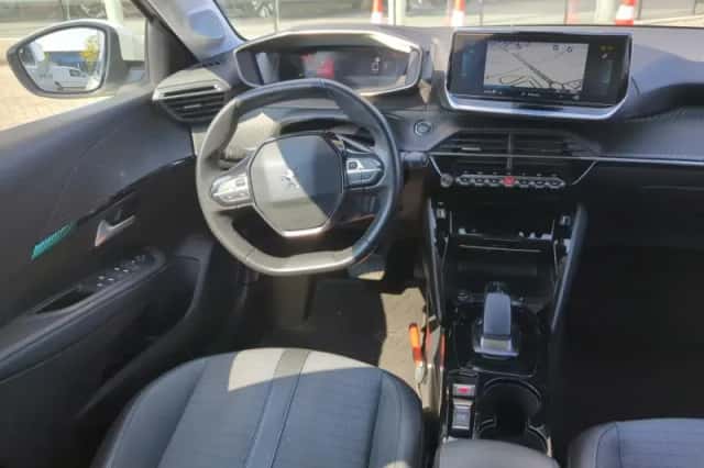 Peugeot e-208 (2021) thumbnail 7