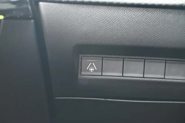 Peugeot 208 (2025) thumbnail 14