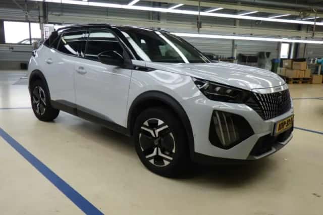 Peugeot e-2008 (2025) thumbnail 4