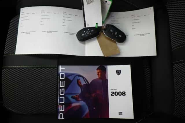 Peugeot e-2008 (2025) thumbnail 10