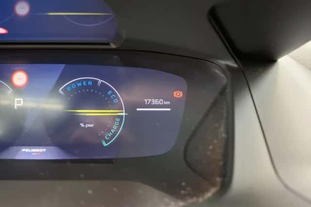 Peugeot e-2008 (2025) thumbnail 6
