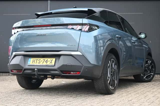 Peugeot 3008 (2025) thumbnail 2