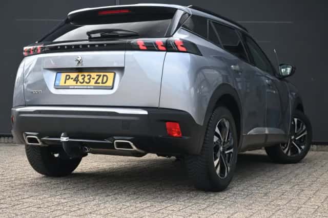 Peugeot 2008 (2022) thumbnail 2
