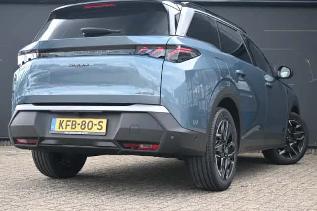 Peugeot 5008 (2026) thumbnail 2