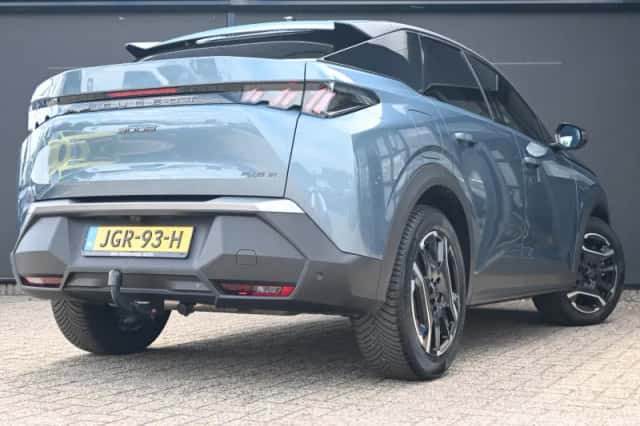 Peugeot 3008 (2025) thumbnail 2