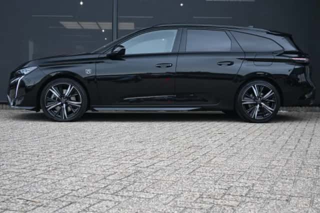Peugeot 308 (2023) thumbnail 3