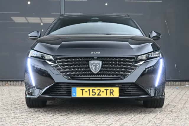 Peugeot 308 (2023) thumbnail 4