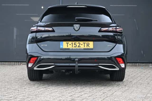 Peugeot 308 (2023) thumbnail 5