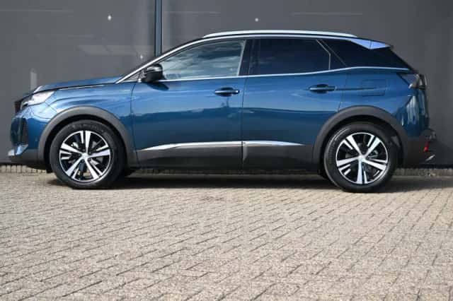 Peugeot 3008 (2021) thumbnail 5